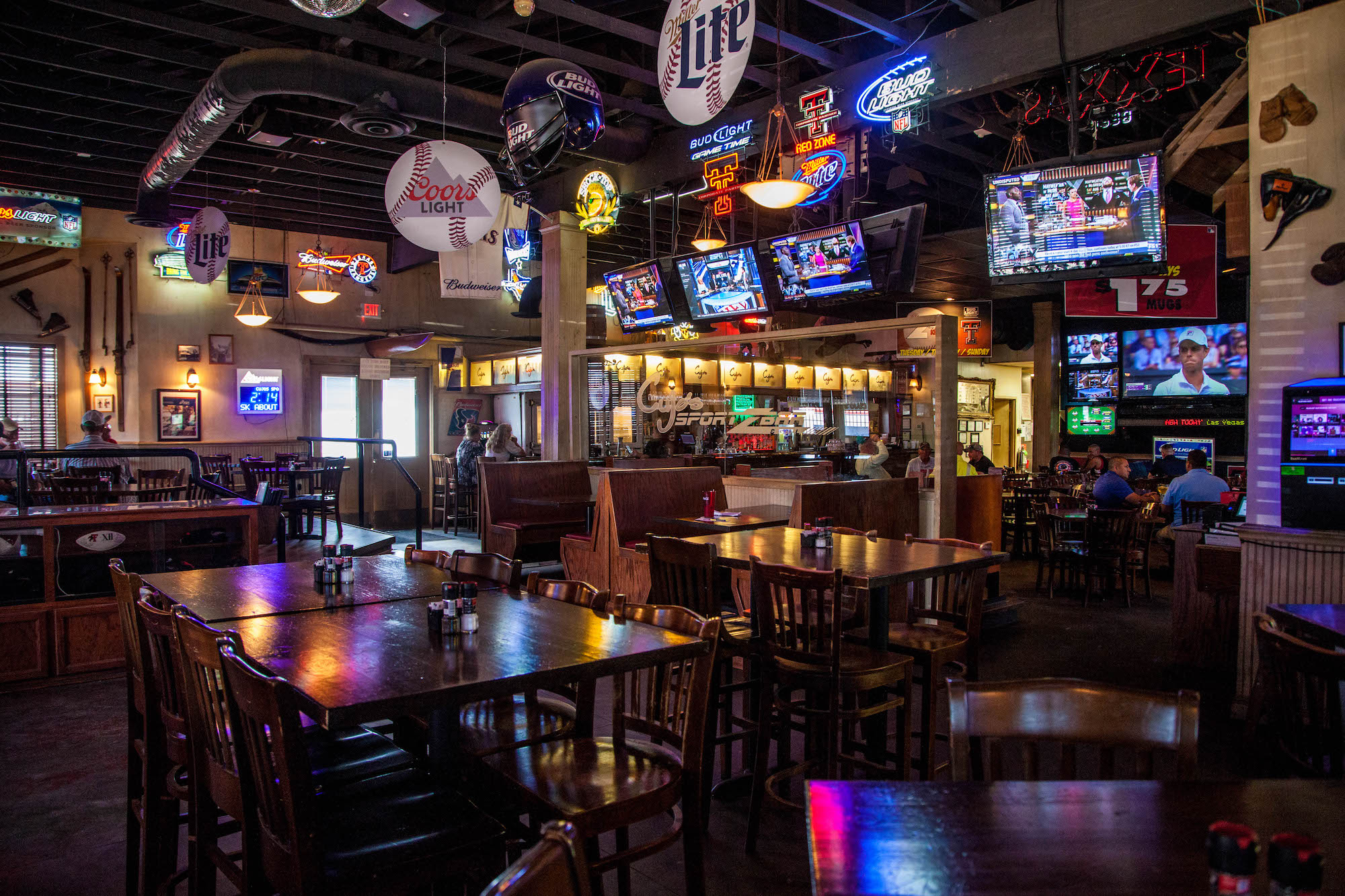 Cujo's Sports Bar & Grill